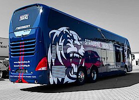 Vollverklebung – Mannschaftsbus – Straubing Tigers 