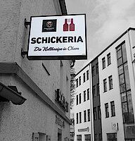 Ausenleger - Nasenschild Werbeanlagen München, Lichtwerbung Regensburg, Lichtwerbung Deggendorf, Lichtwerbung Landshut, Lichtwerbung Passau, Lichtwerbung Dingolfing, Lichtwerbung Cham